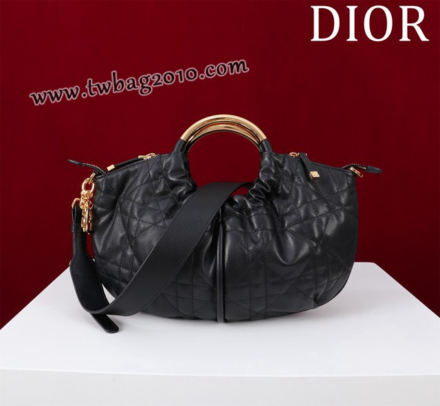 Dior专柜2025新款迪奥高仿原单饺子包复古手提包 djfk1489